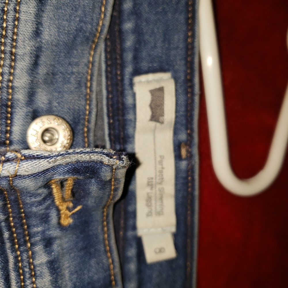 Levi jeans